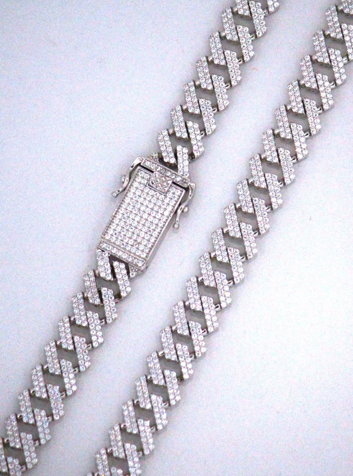 Rhodium-Plated CZ Curb Chain — 10.2mm / 20"